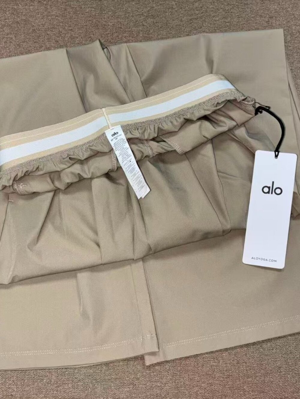 Alo Yoga Suit Up Trouser Gravel Color Regular 30-inch Inner Seam Length 🖤 - Picture 4 of 7
